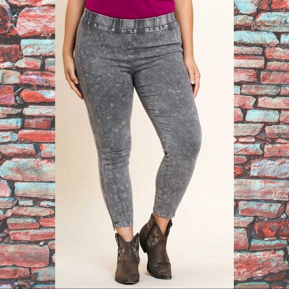 Charcoal Elastic Waist Jegging with zip ankles - Picture 3 of 5